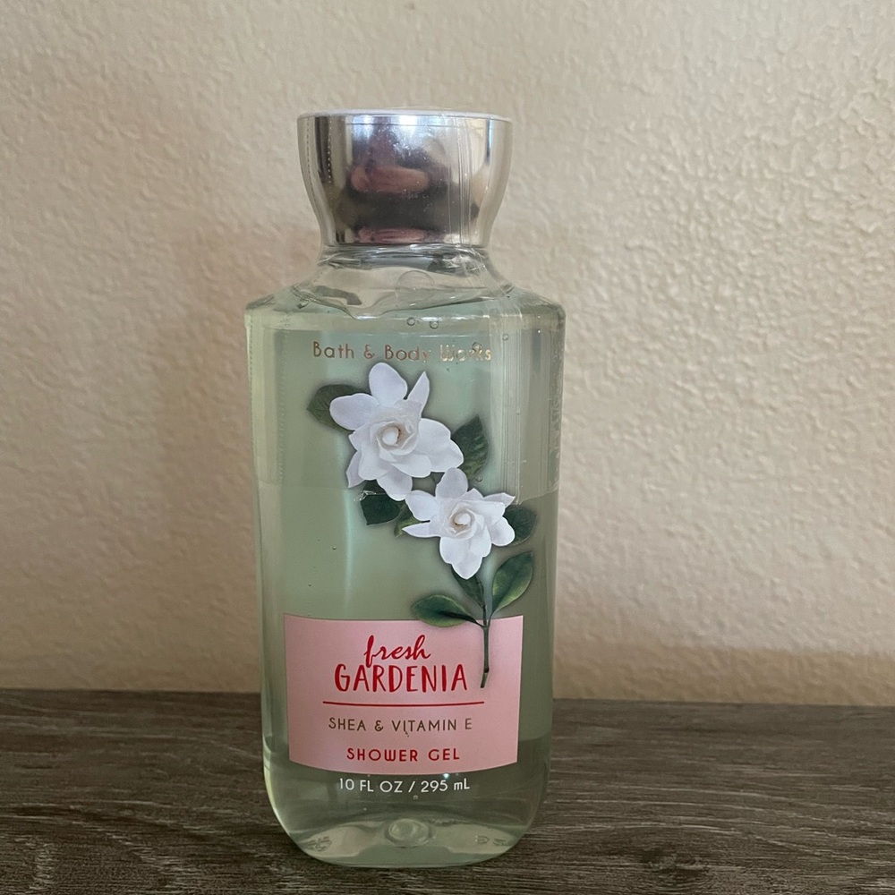BBW Fresh Gardenia Shower Gel